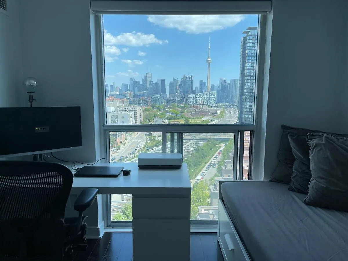 Toronto Skyline View Condo Liberty Village